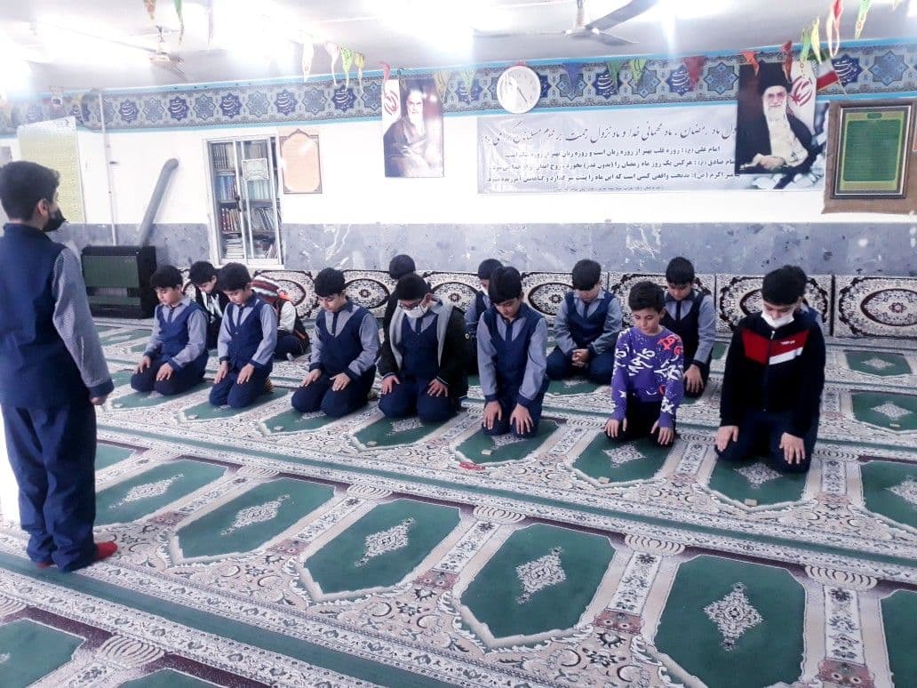  دبستان غیردولتی پسرانه باربد