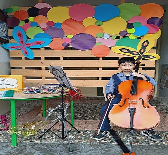 اجرای تک نوازی.رادین قوامی